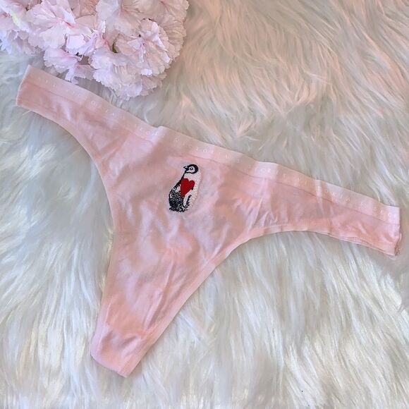 Victoria’s Secret Thong Panties - Picture 4 of 7
